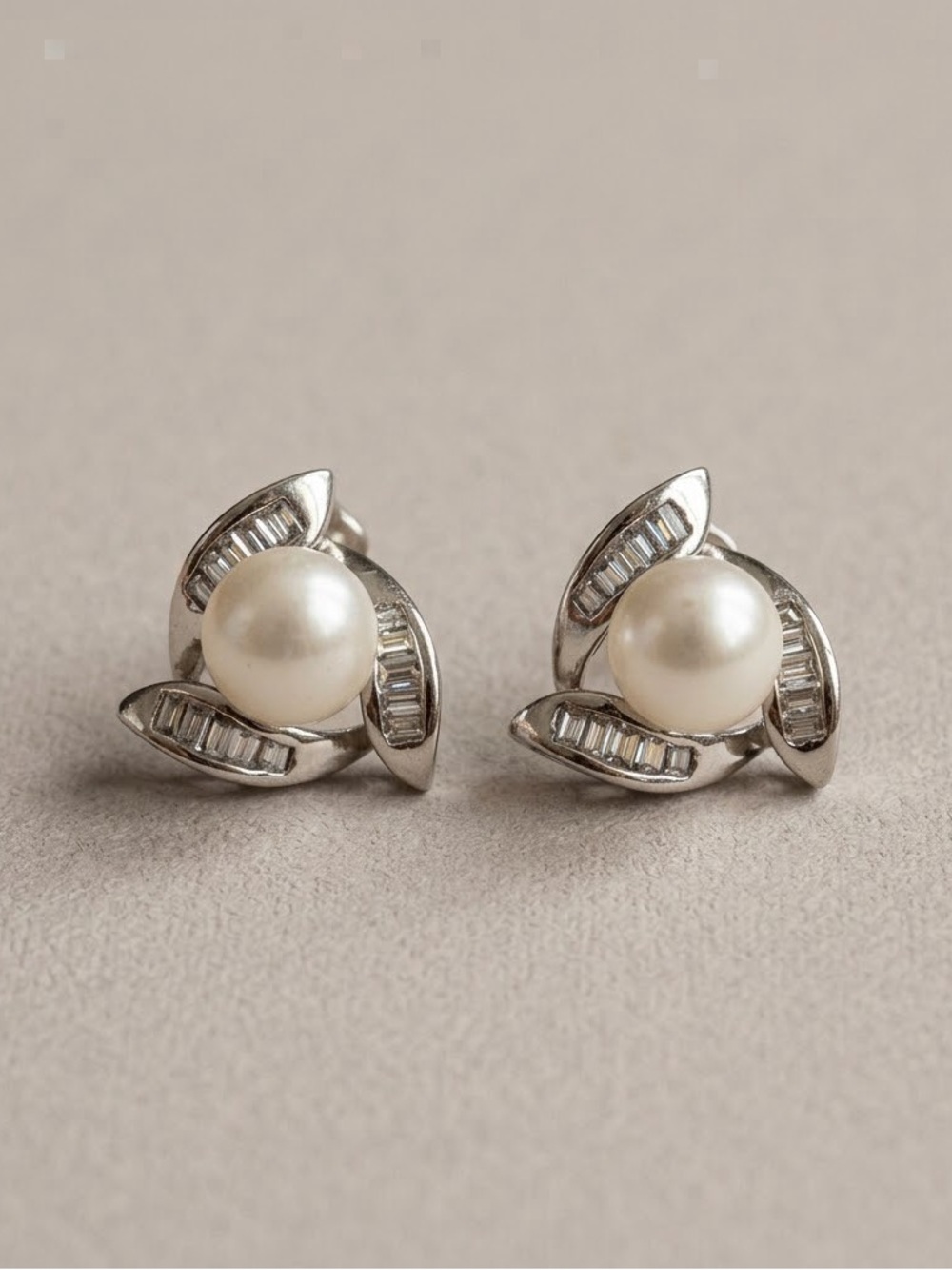 Pearl and 925 Silver Baguette Stud Earrings - Women Jewelry
